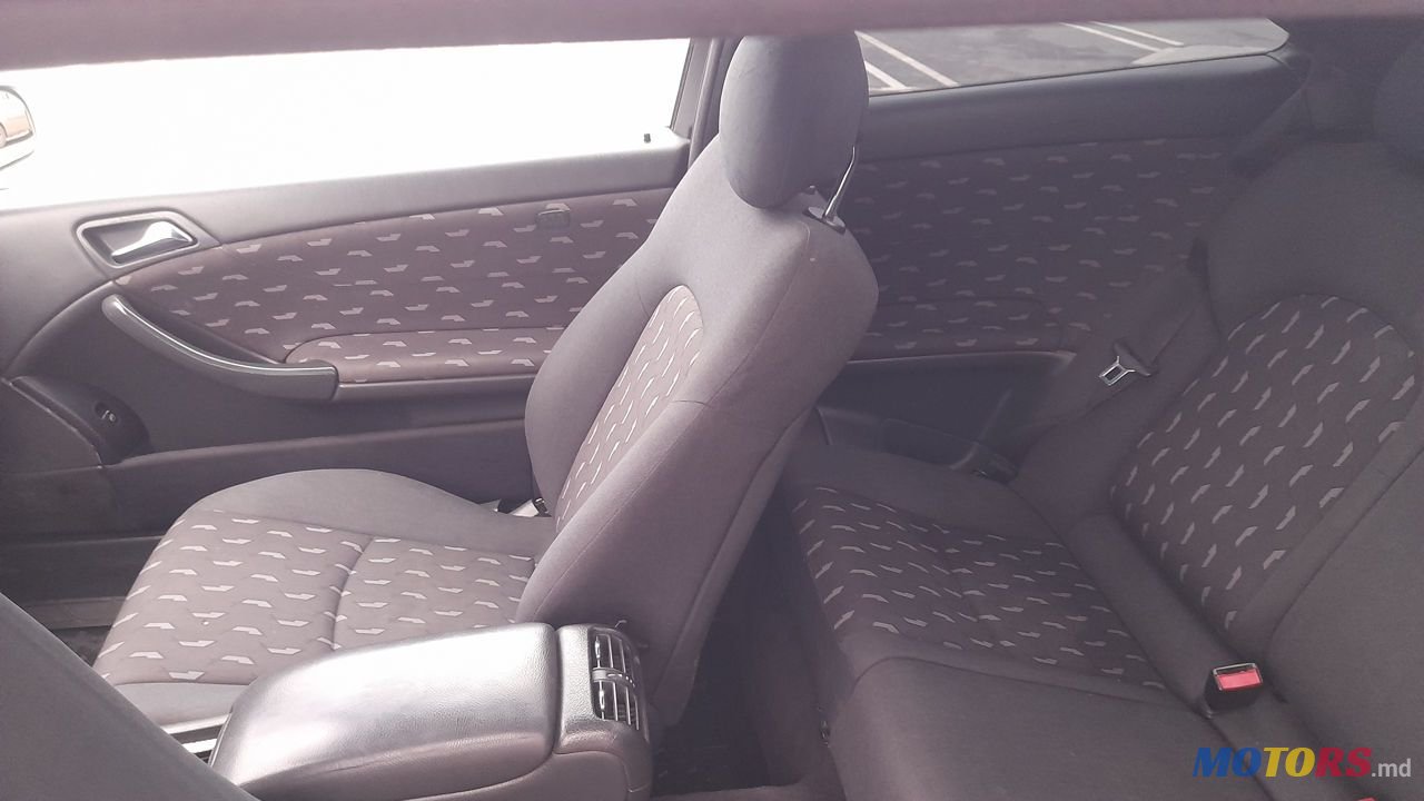 2001' Mercedes-Benz C-Class photo #5