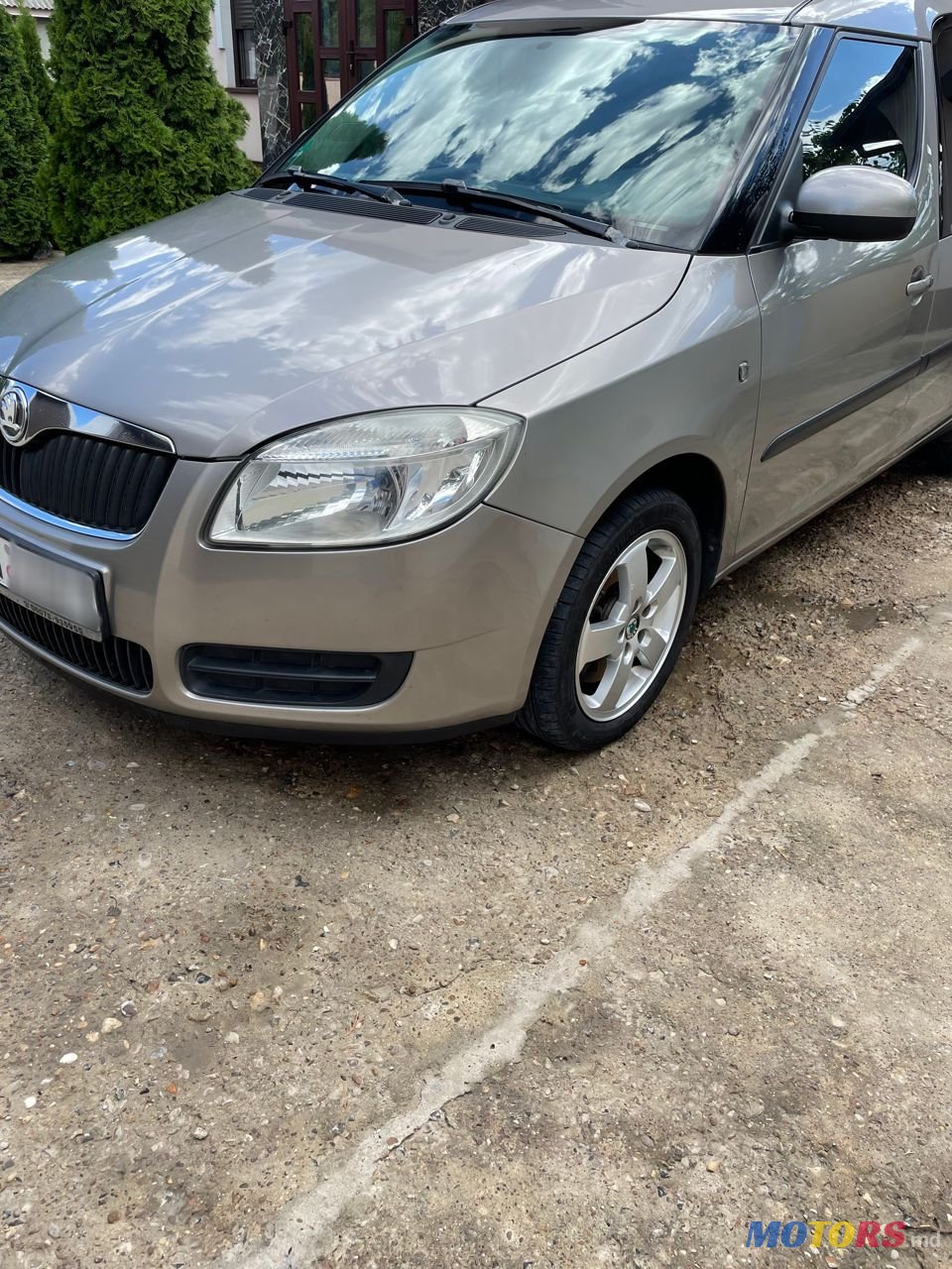 2010' Skoda Roomster photo #3