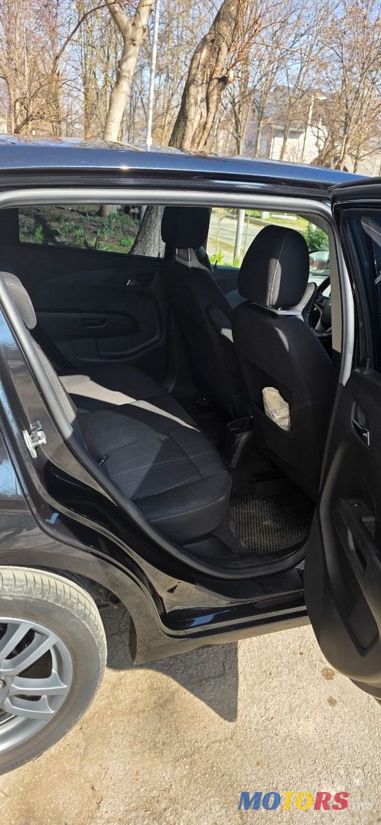 2012' Chevrolet Aveo photo #5