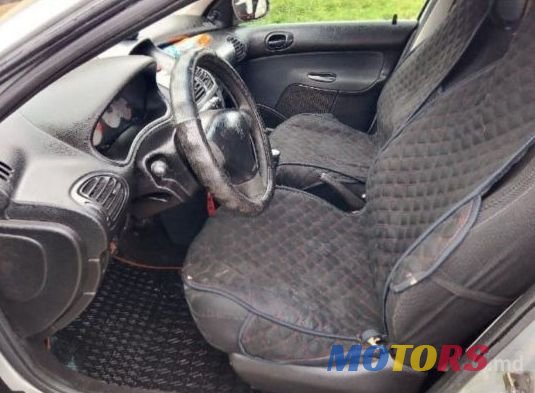 2004' Peugeot 206 photo #4