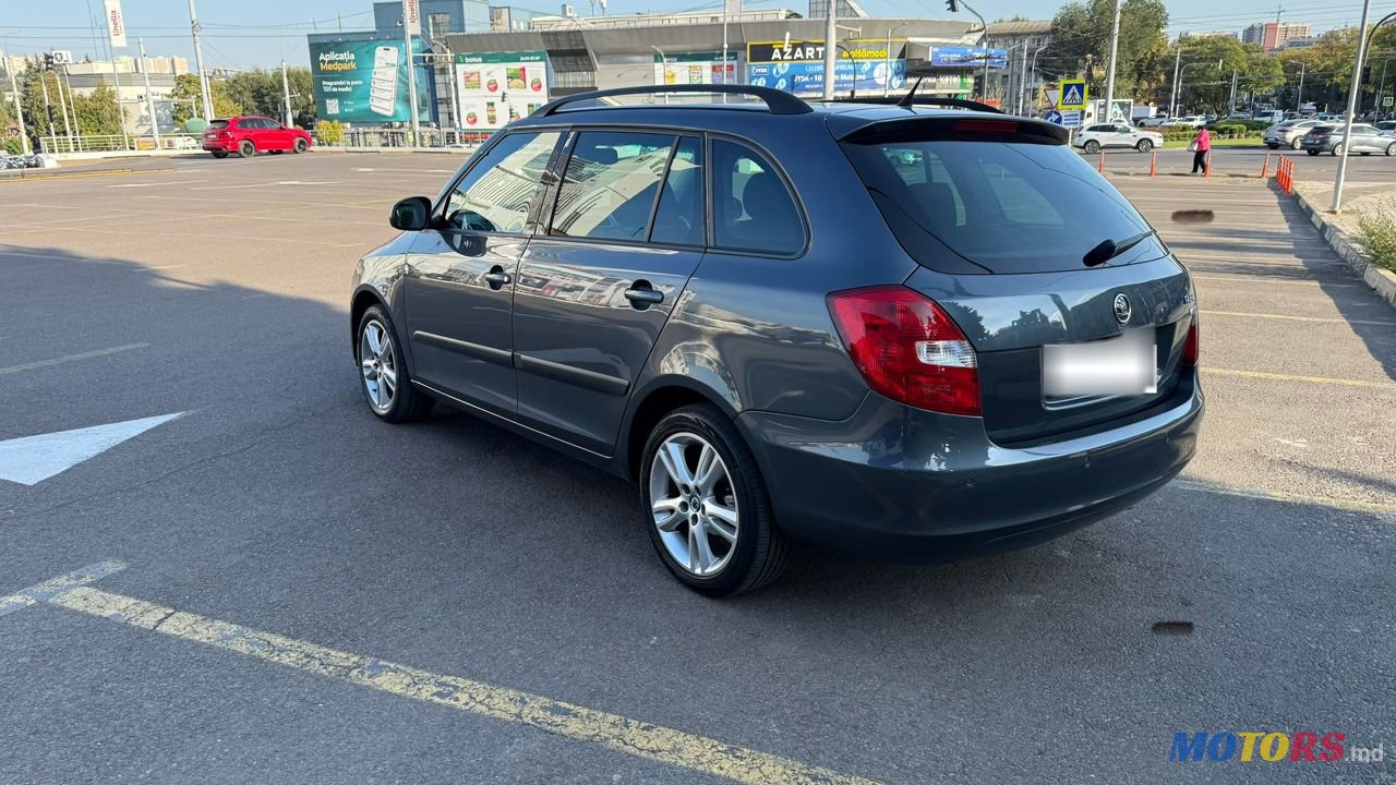2010' Skoda Fabia photo #3