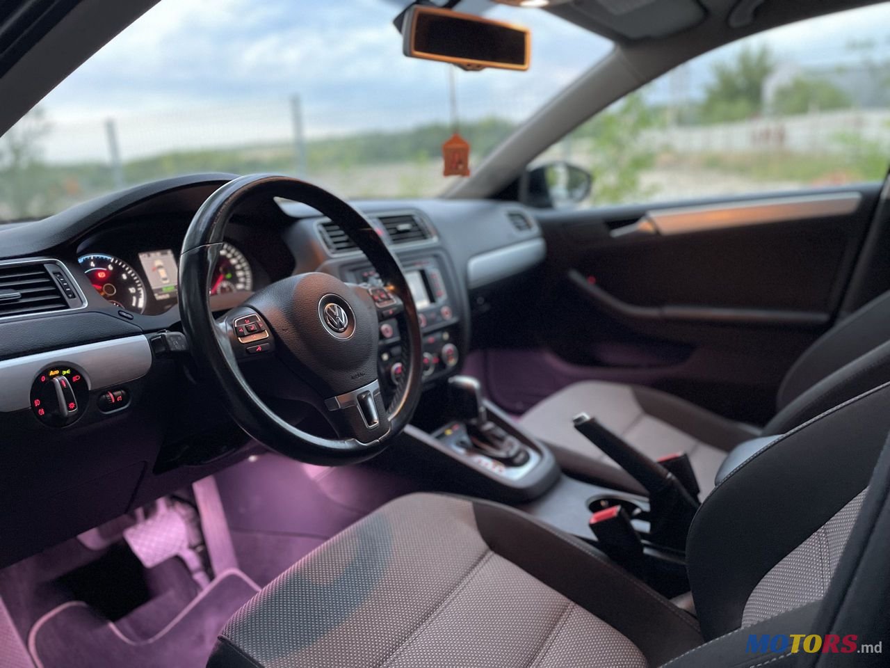 2013' Volkswagen Jetta photo #4