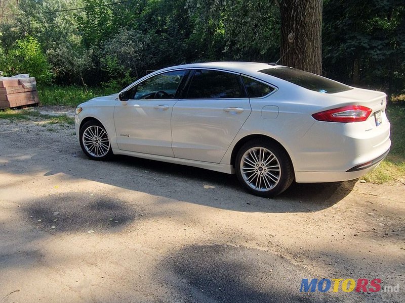 2014' Ford Fusion photo #3