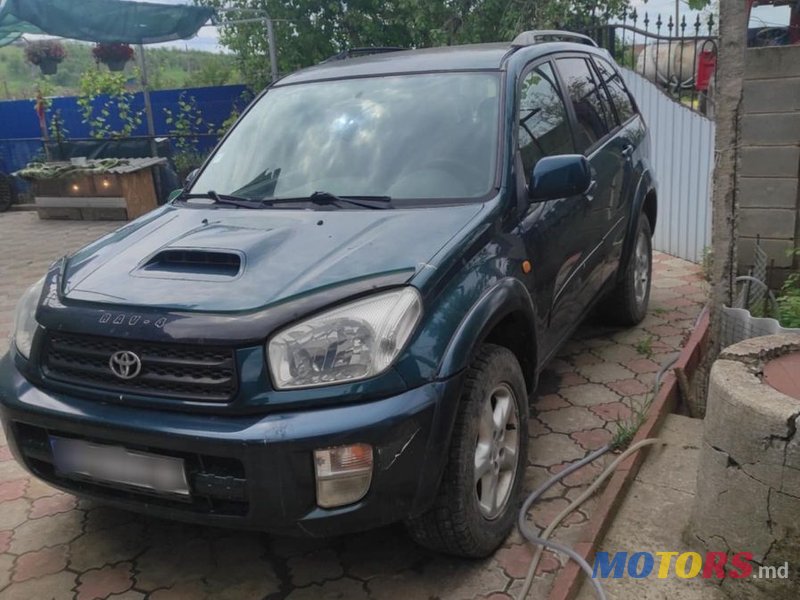 2002' Toyota RAV4 photo #2