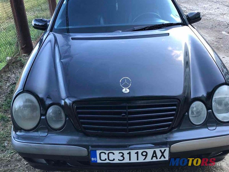 2001' Mercedes-Benz E Класс photo #1