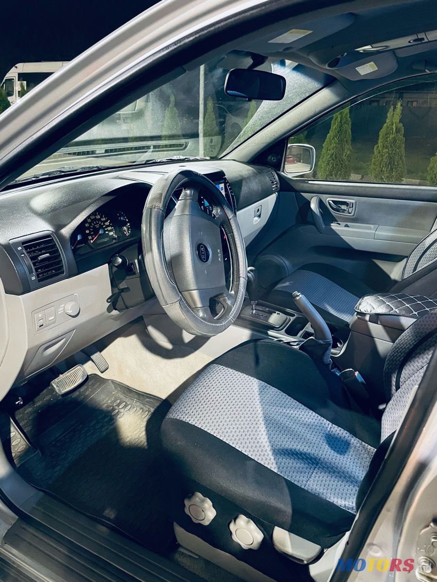 2005' Kia Sorento photo #6
