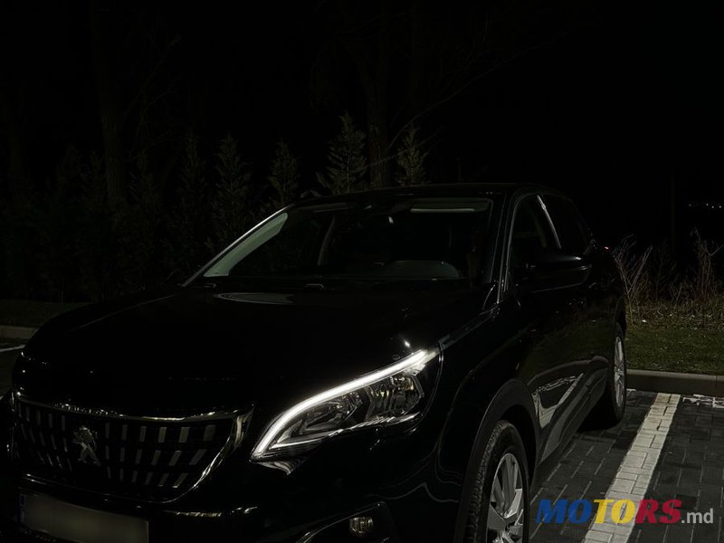 2020' Peugeot 3008 photo #2