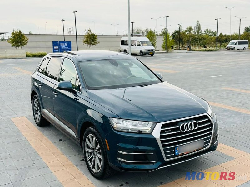 2018' Audi Q7 photo #4