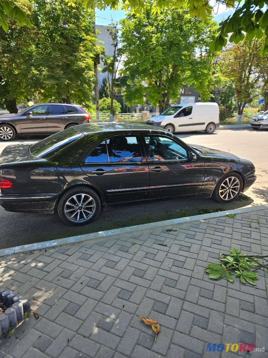 1999' Mercedes-Benz E-Class photo #3