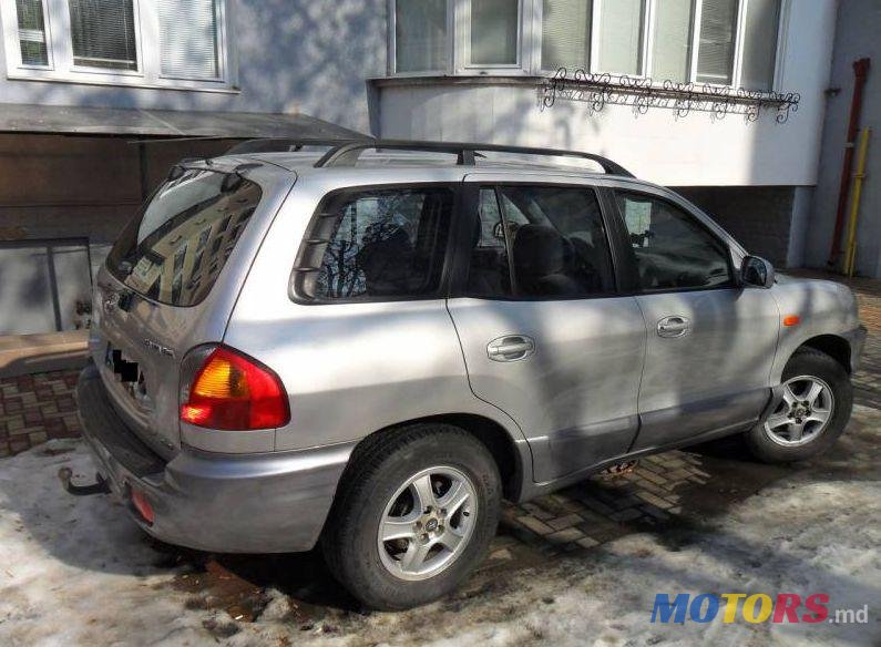 2005' Hyundai Santa Fe photo #2