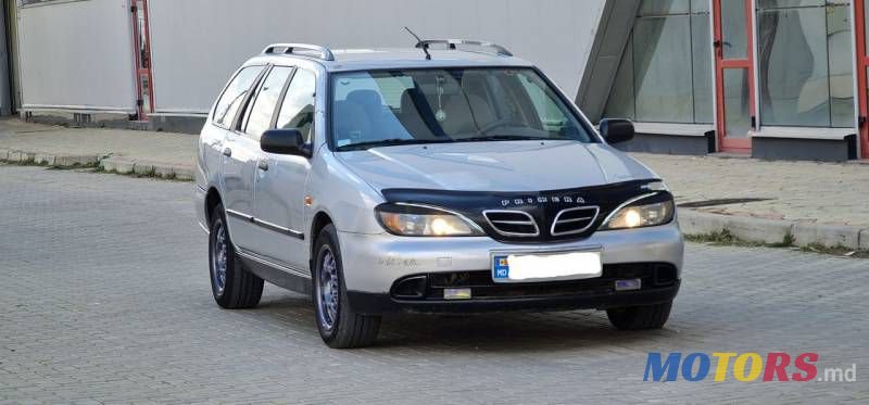 2001' Nissan Primera photo #2