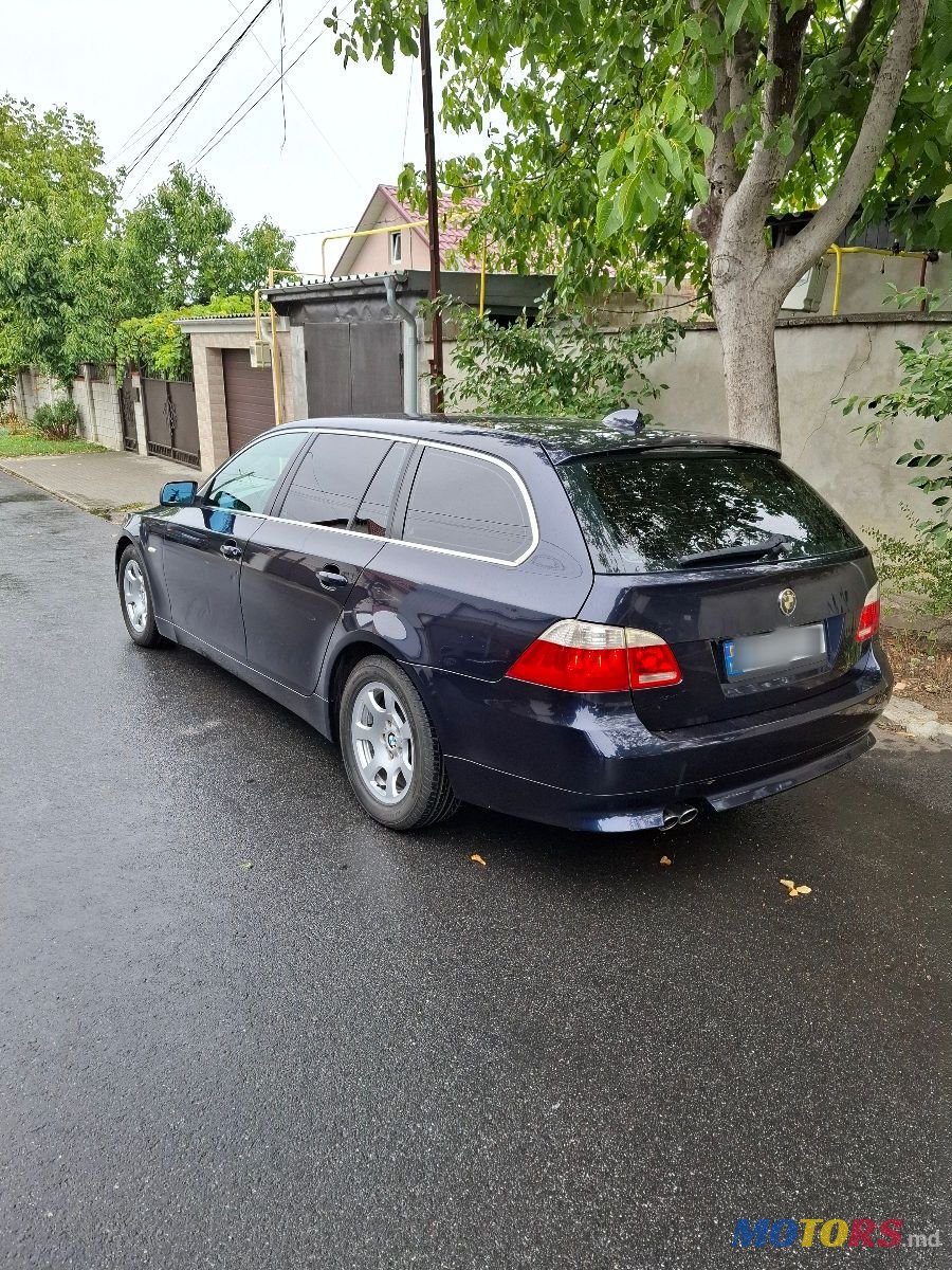 2005' BMW 5 Series Touring photo #1