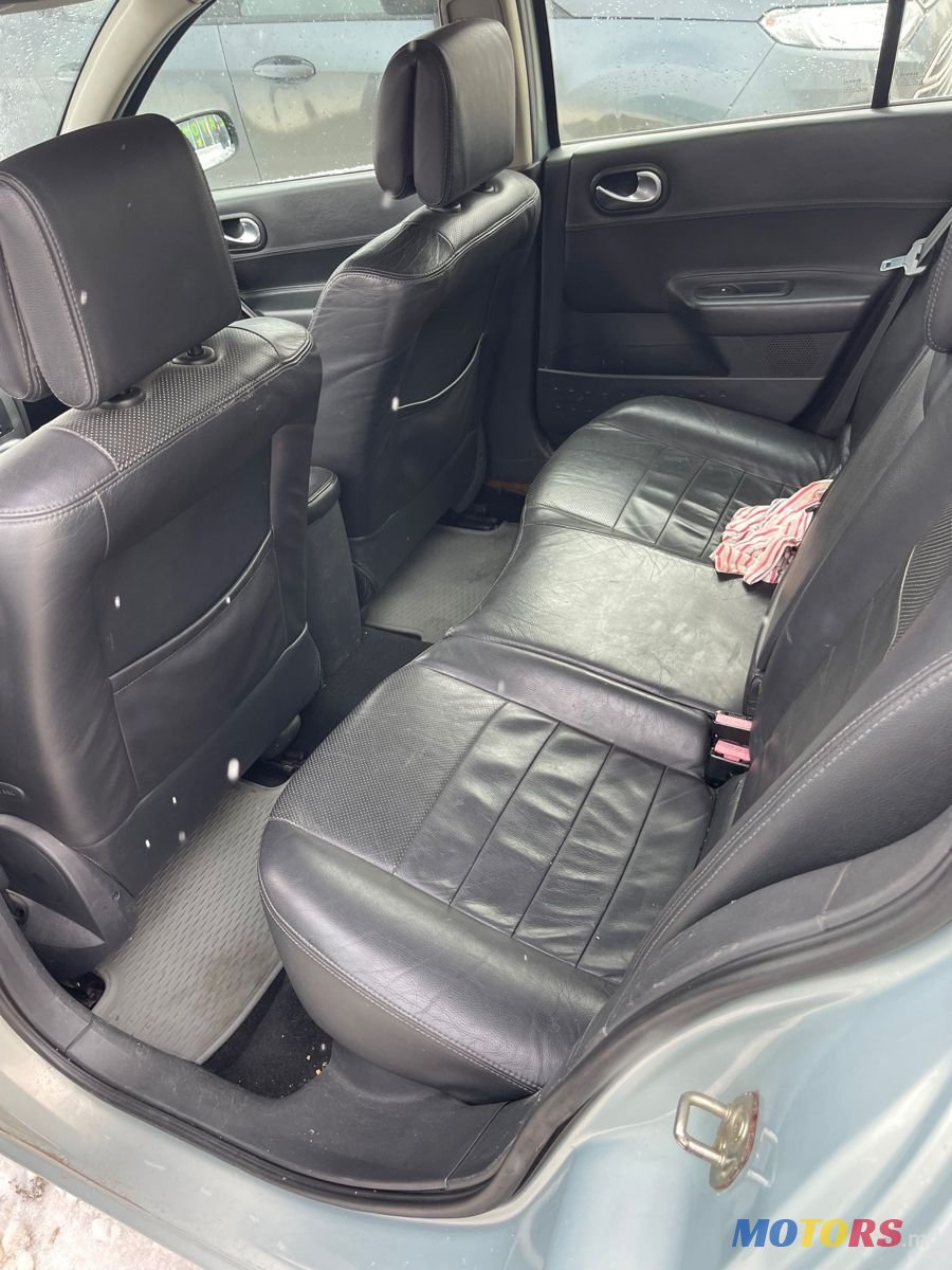 2005' Renault Megane photo #5