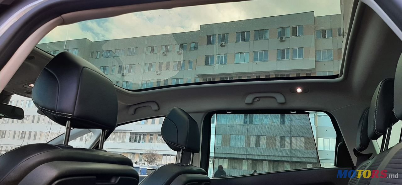 2017' Renault Grand Scenic photo #3