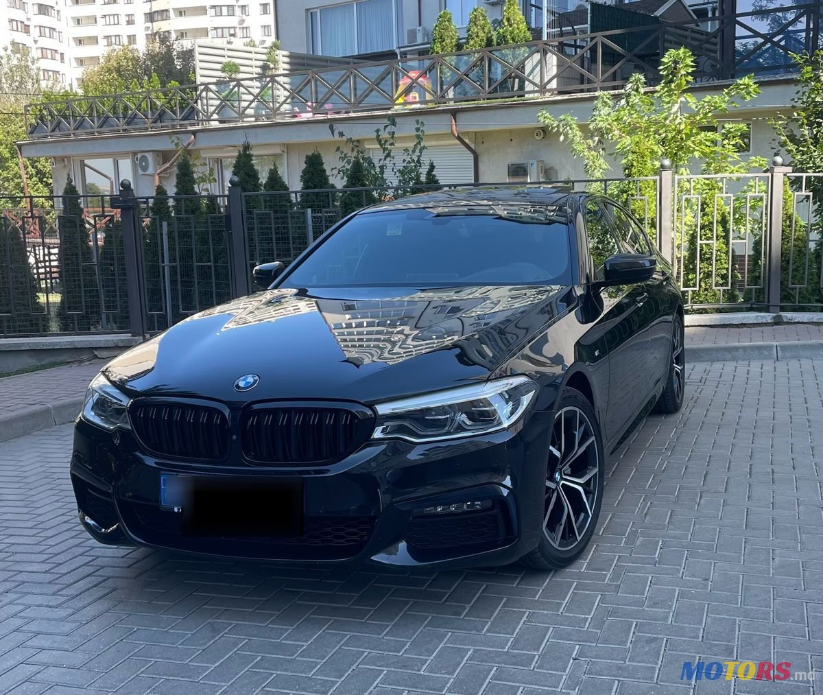 2019' BMW 5 Series photo #1