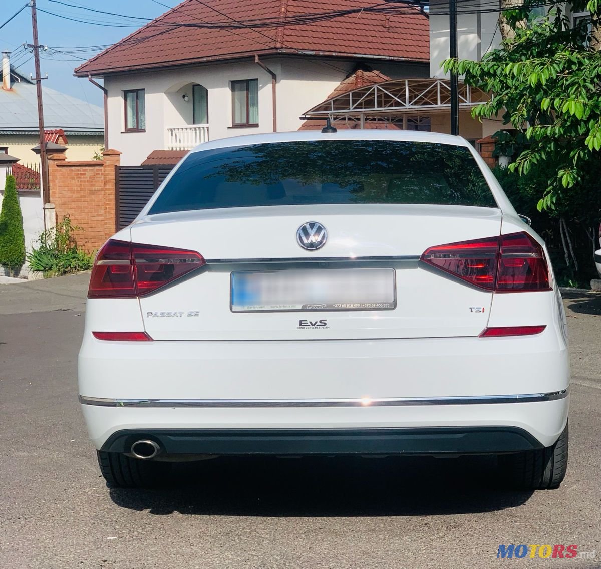 2016' Volkswagen Passat photo #4