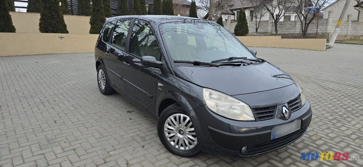 2006' Renault Grand Scenic photo #2