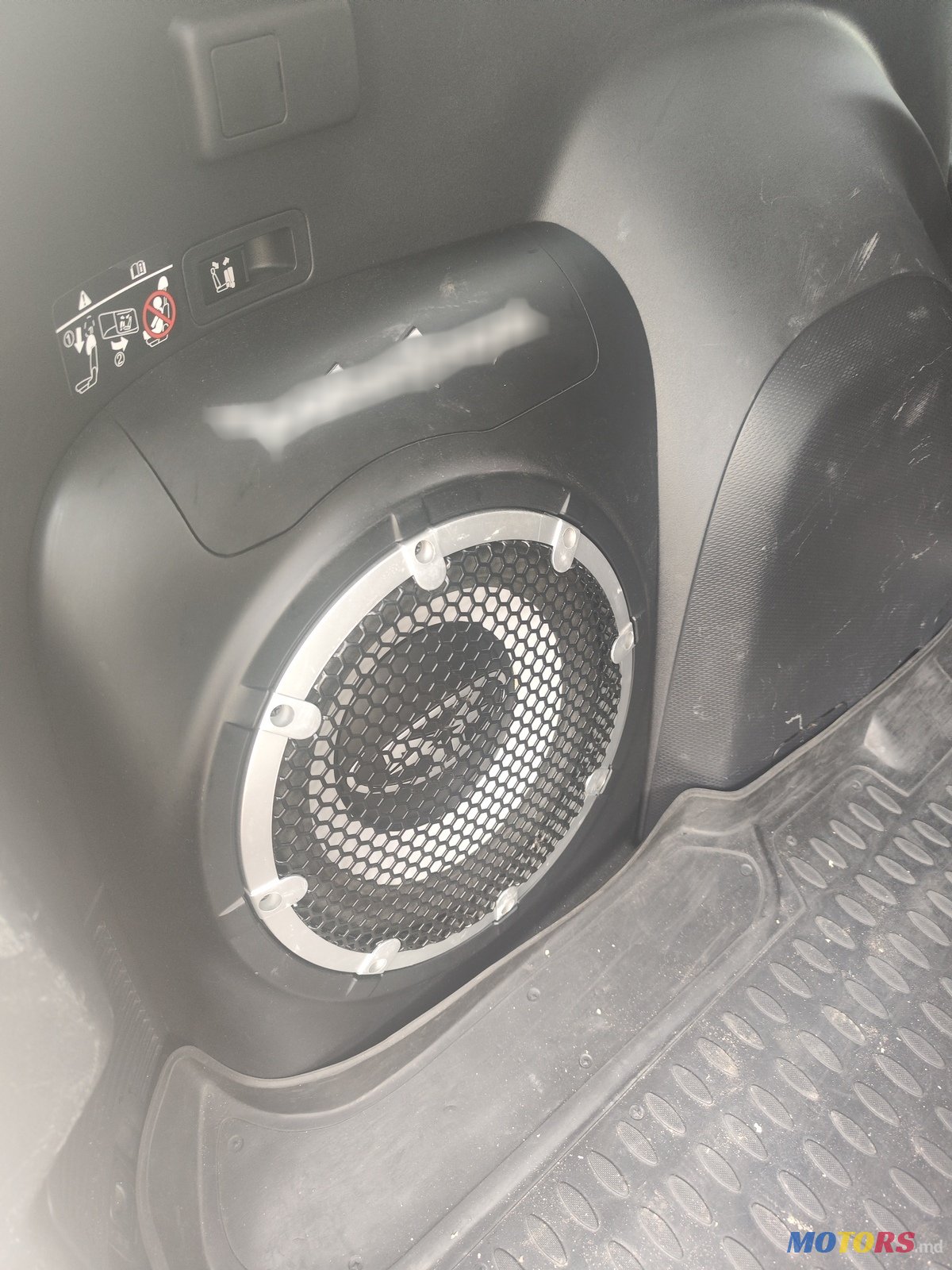 2011' Mitsubishi Outlander XL 4WD photo #6