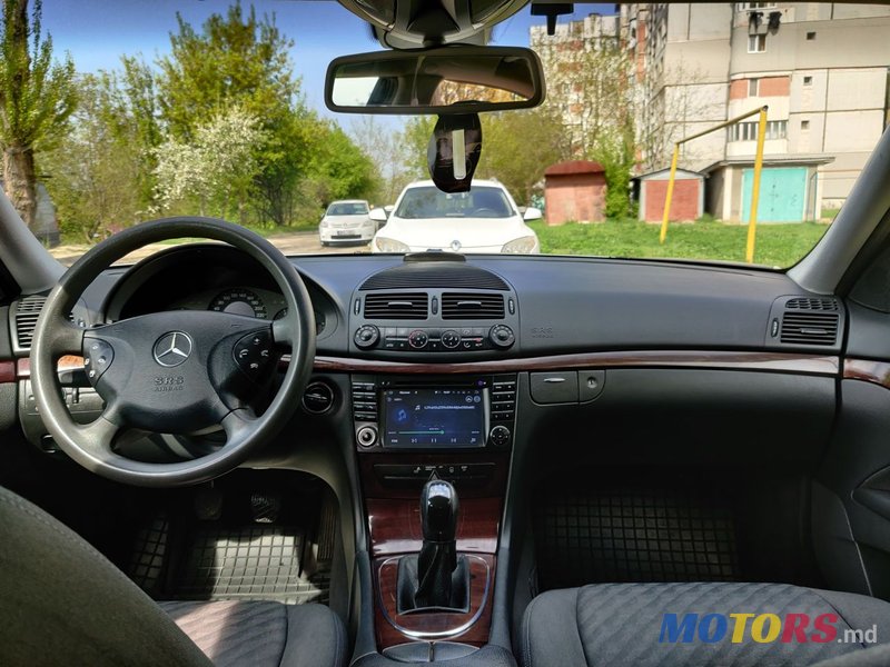 2003' Mercedes-Benz E Класс photo #4