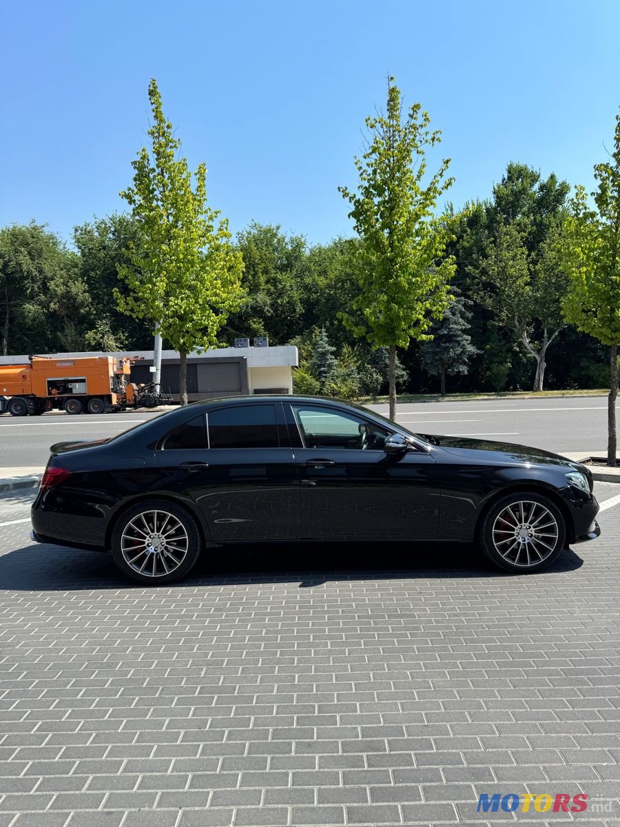 2017' Mercedes-Benz E-Class photo #5