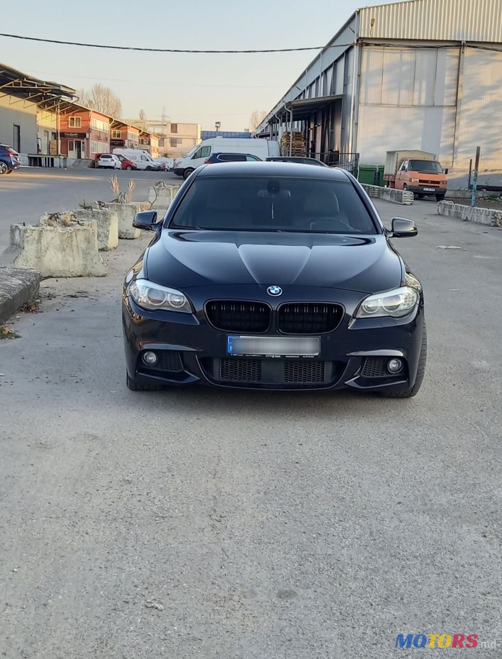 2012' BMW 5 Series photo #1