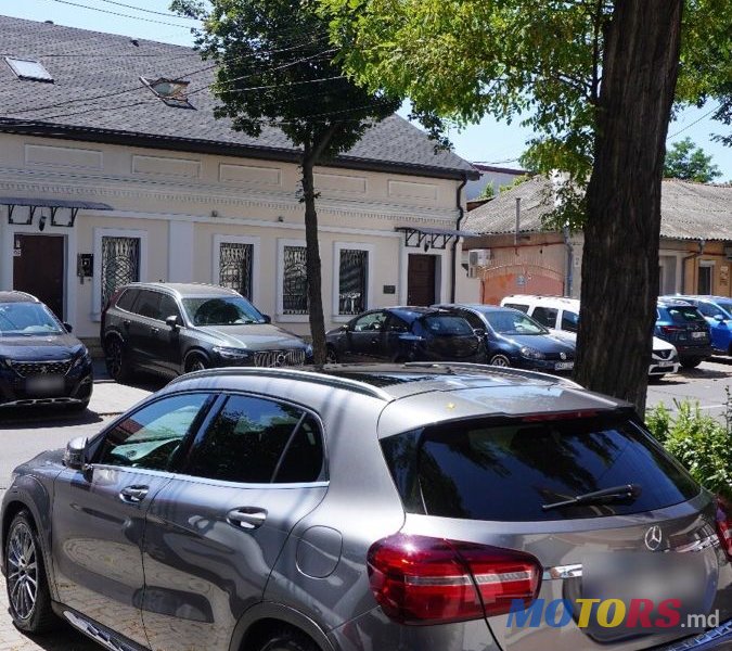 2017' Mercedes-Benz GLA photo #6