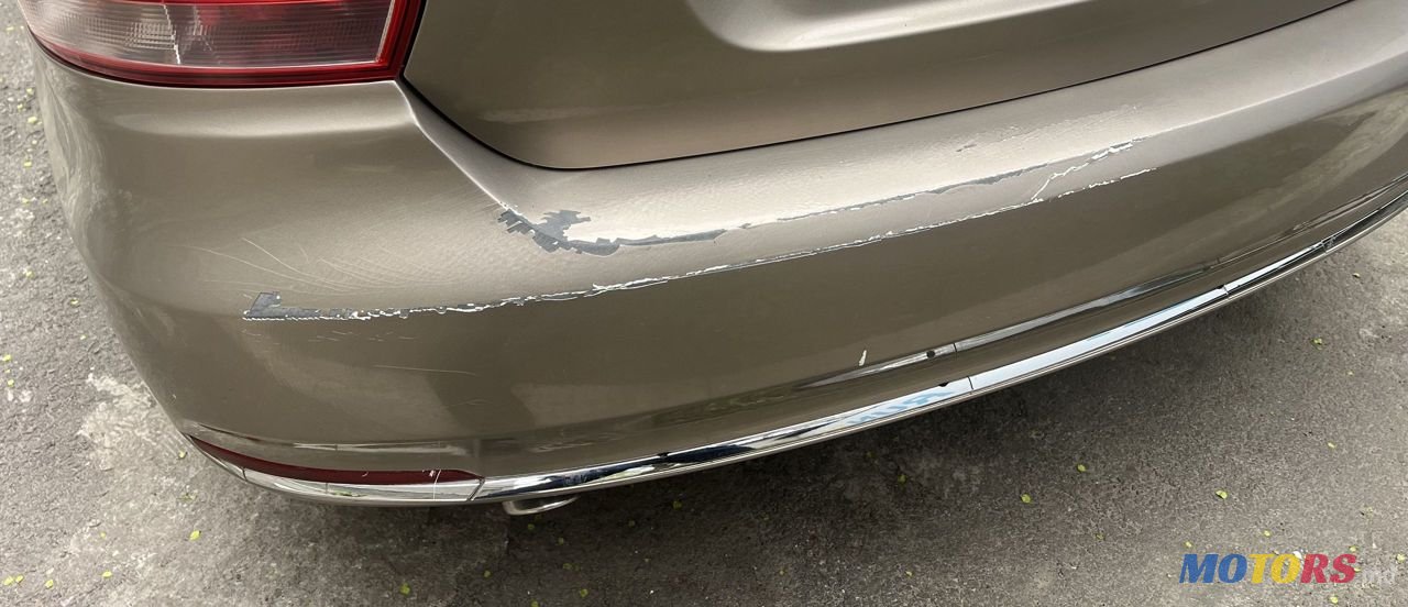 2017' Volkswagen Polo photo #5