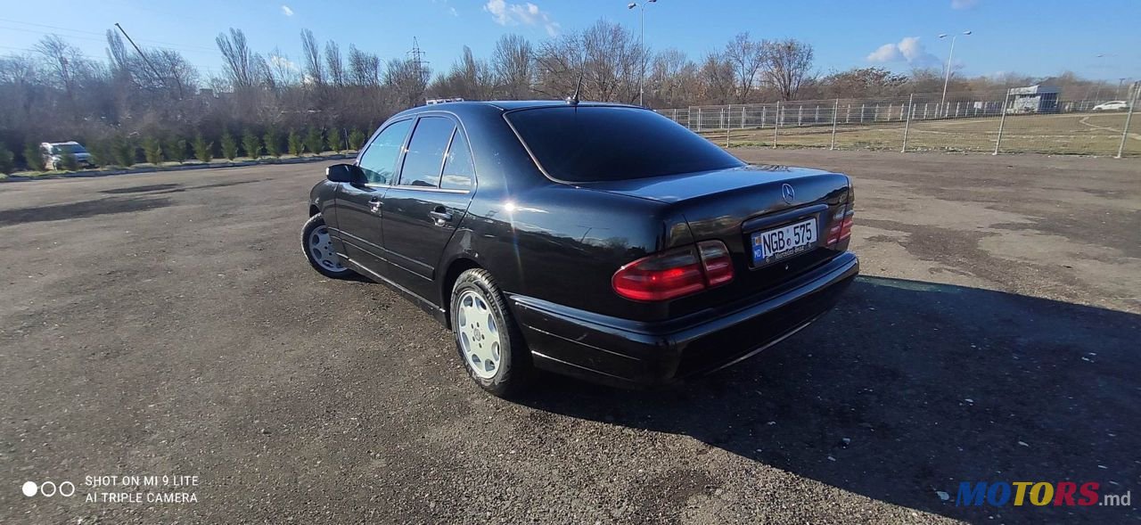 2001' Mercedes-Benz E Класс photo #6