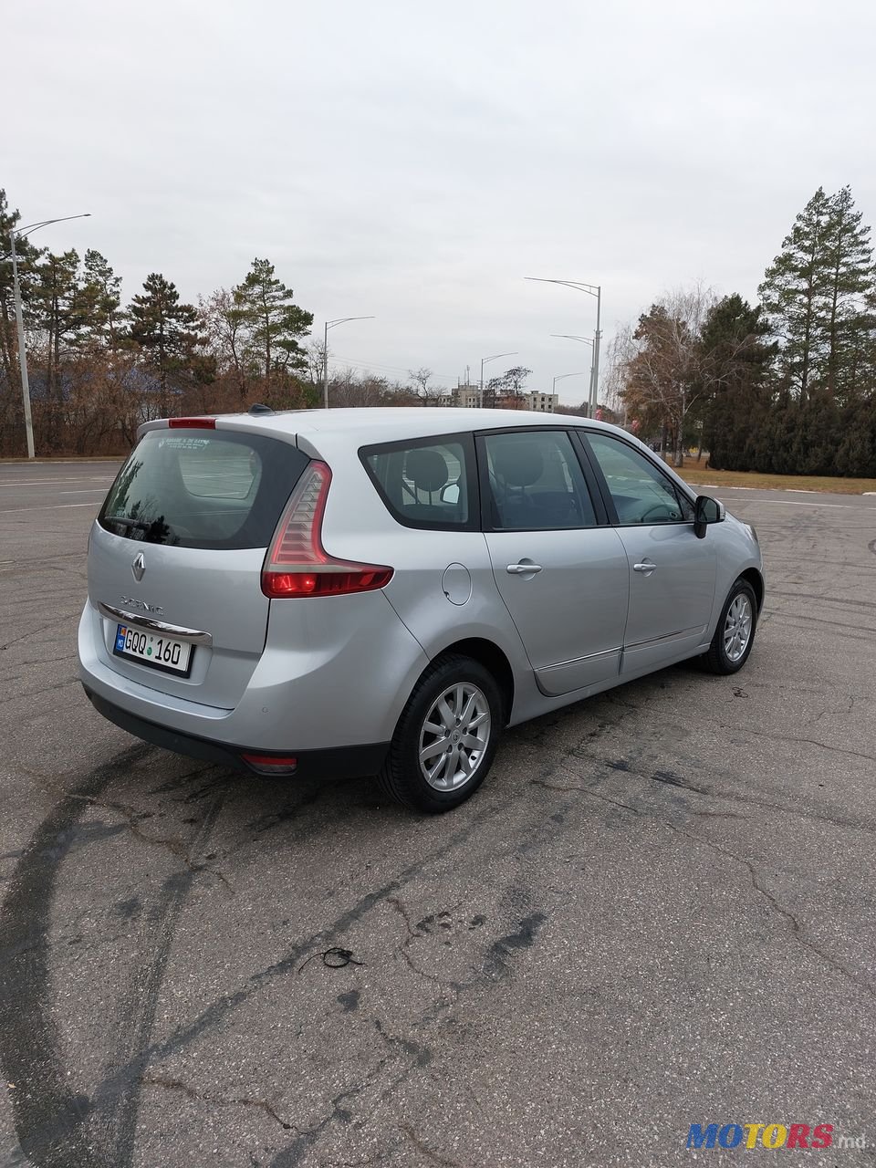 2012' Renault Grand Scenic photo #3