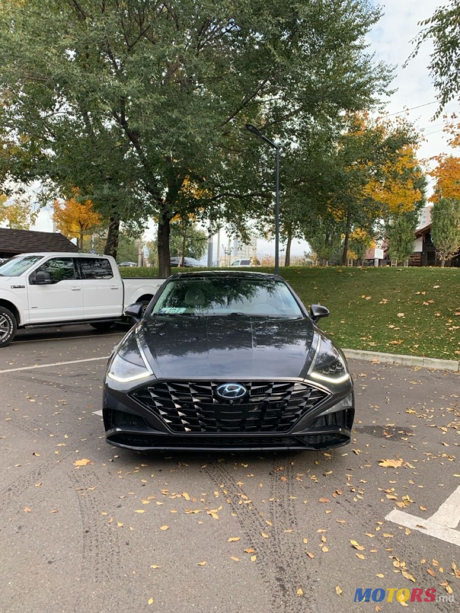 2020' Hyundai Sonata photo #2