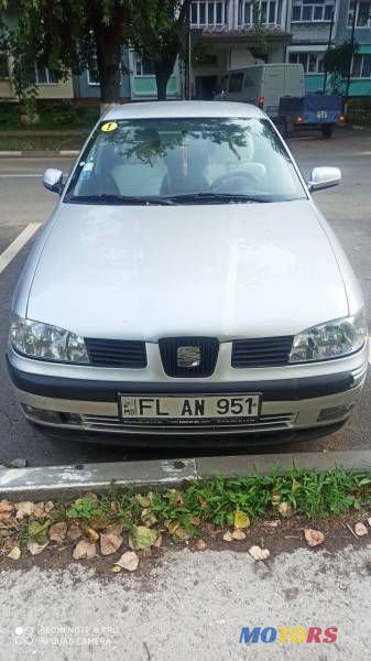 2001' SEAT Cordoba photo #1