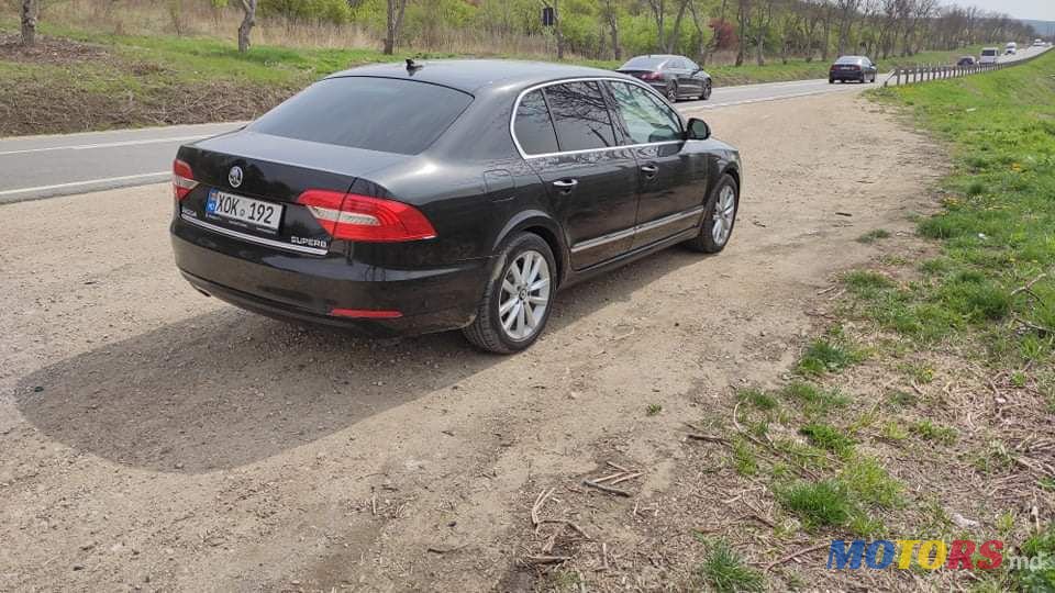 2013' Skoda Superb photo #3
