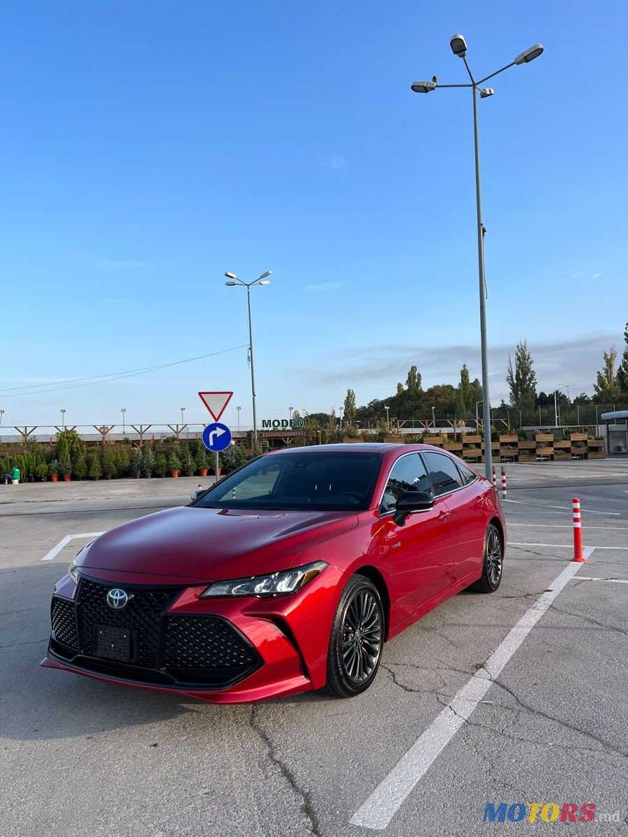 2020' Toyota Avalon photo #1