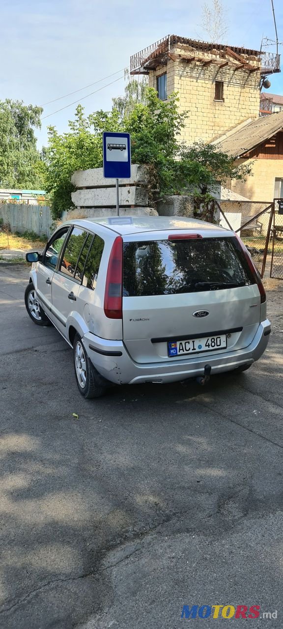 2002' Ford Fusion photo #3