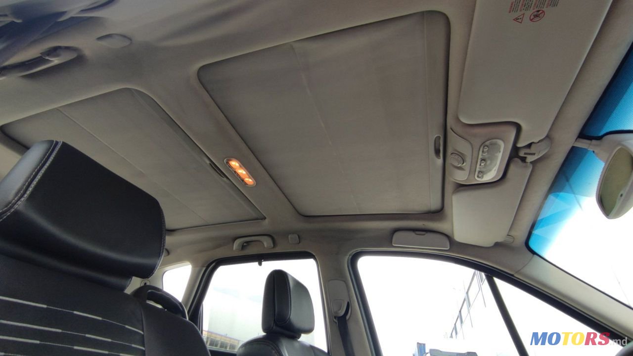 2007' Renault Scenic photo #2