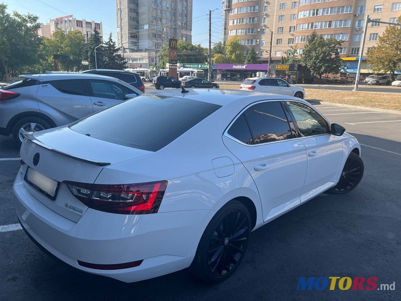 2019' Skoda Superb photo #4