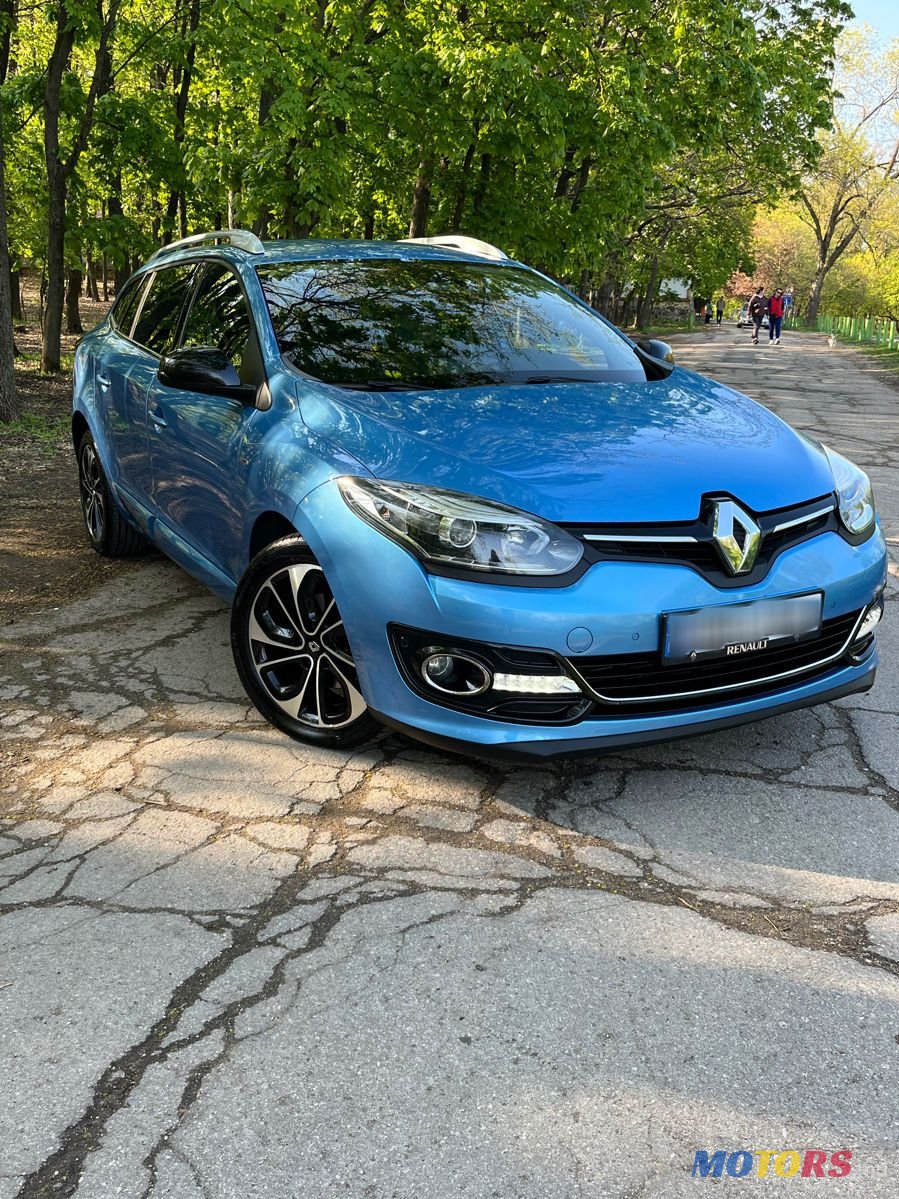 2013' Renault Megane photo #2