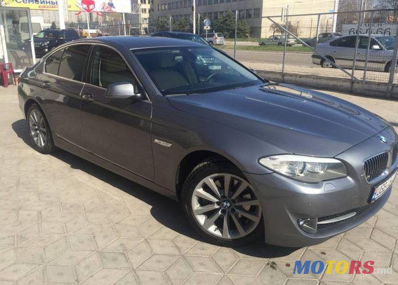 2012' BMW 5 photo #1