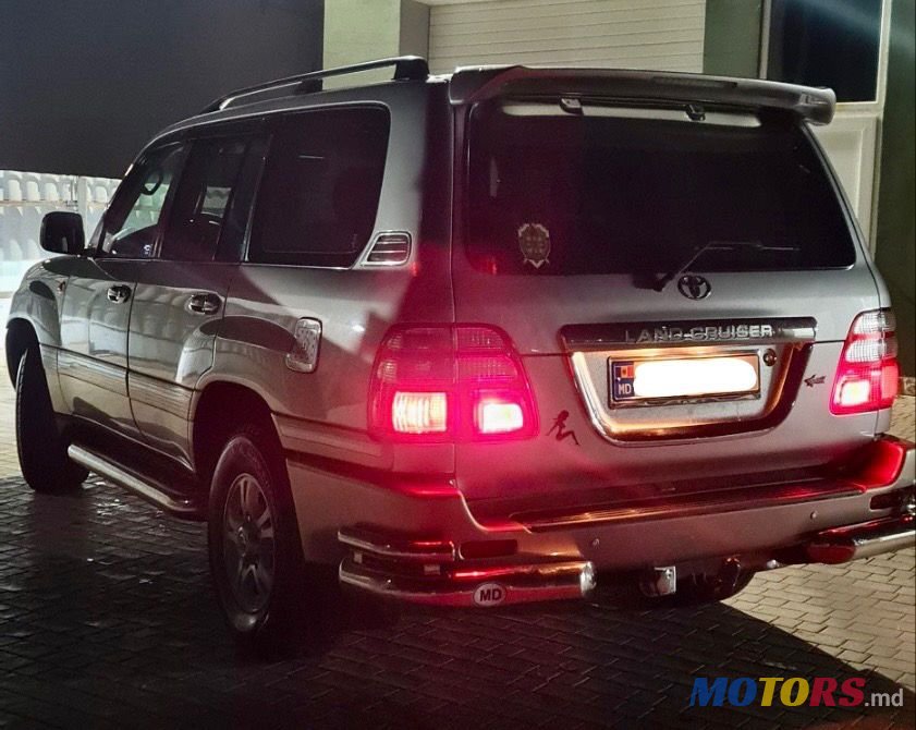 1999' Toyota Land Cruiser photo #3