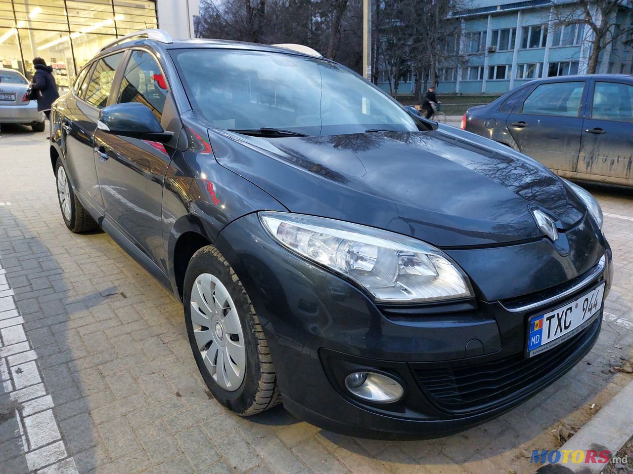 2013' Renault Megane photo #1