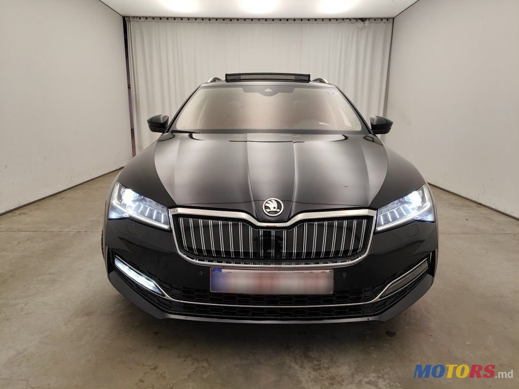 2021' Skoda Superb photo #6