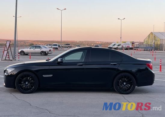 2011' BMW 7 Series photo #3