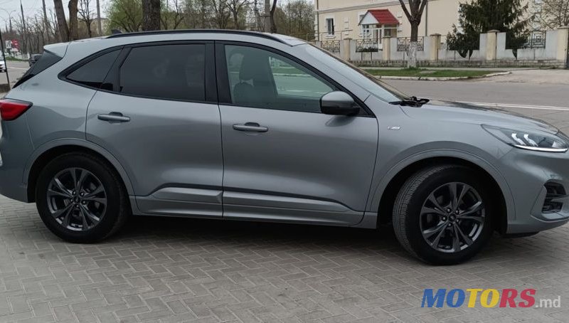 2020' Ford Kuga photo #3