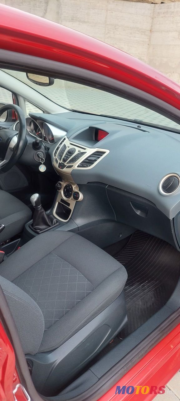 2008' Ford Fiesta photo #5