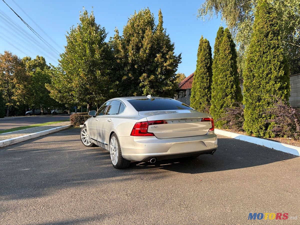 2017' Volvo S90 photo #6