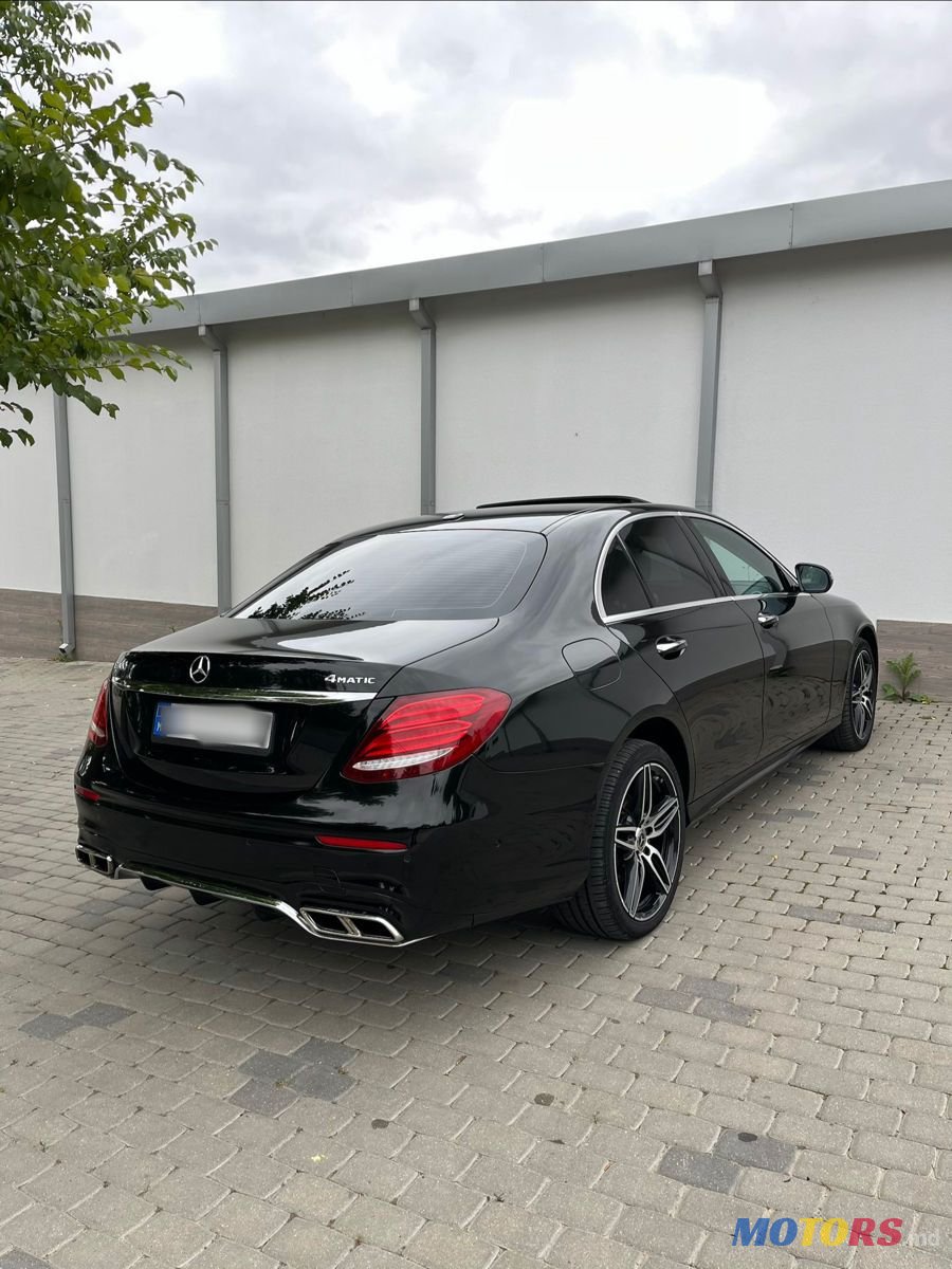 2018' Mercedes-Benz E-Class photo #3