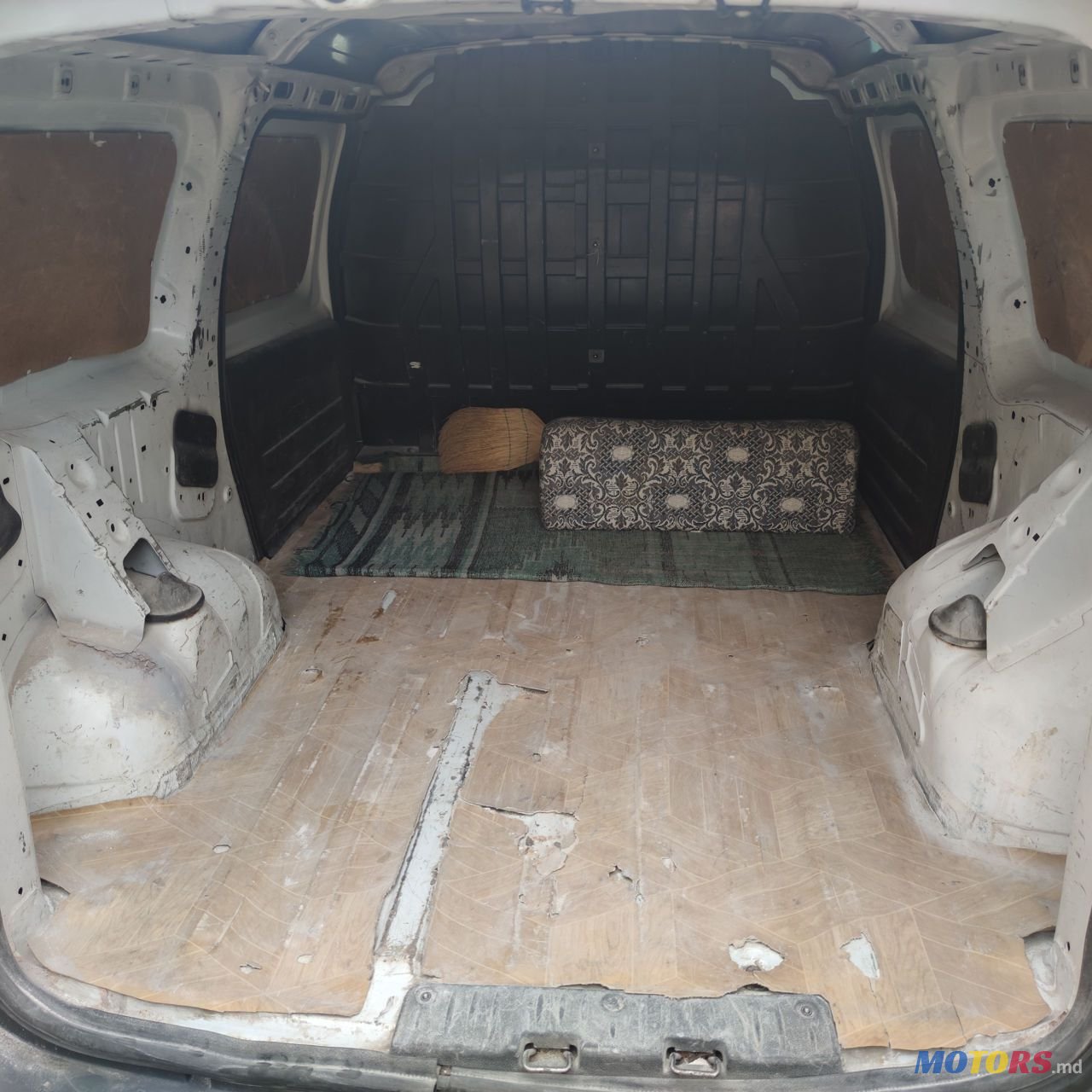 2011' Dacia Logan Van photo #4