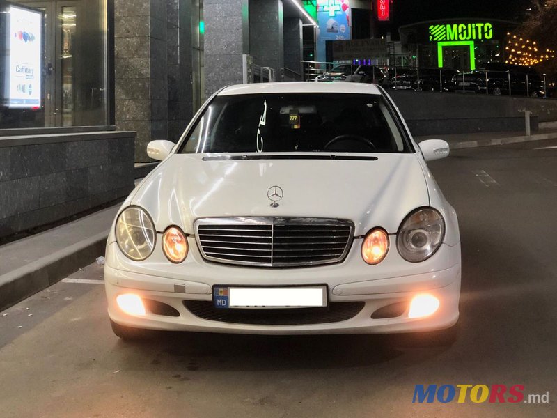 2006' Mercedes-Benz E Класс photo #5