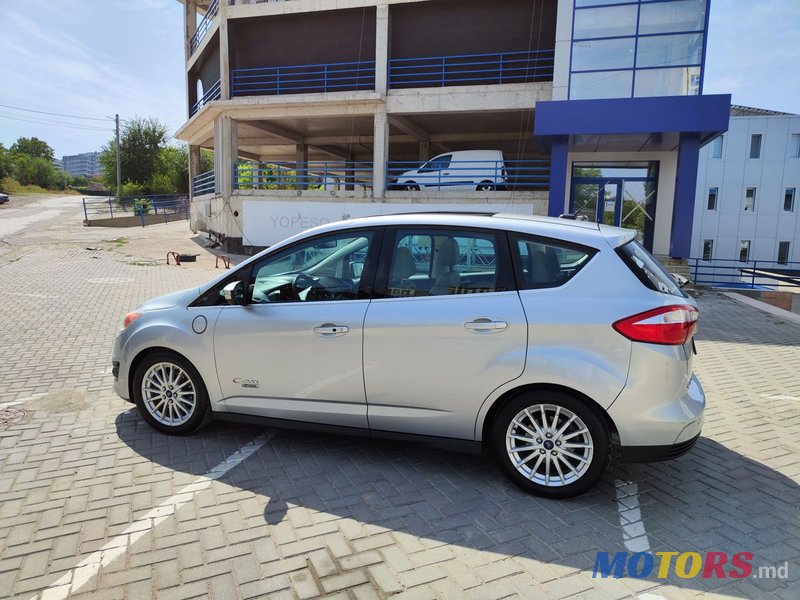 2012' Ford C-MAX photo #4