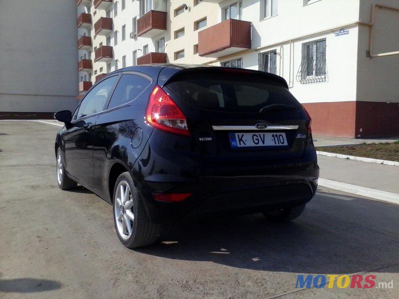 2009' Ford Fiesta photo #3